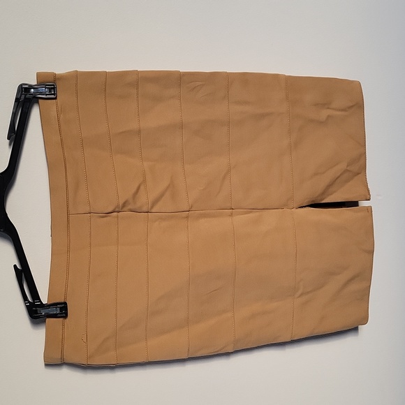 Skirt - Picture 2 of 2